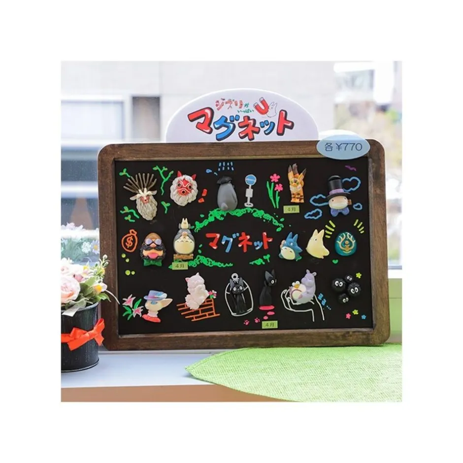 Maison Ghibli Magnets-Character Magnet Jiji Looks Back - Kiki'S Delivery Service