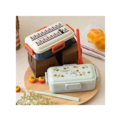 Maison Ghibli Kitchenware-Lunch Box 4 Locks Wild Flowers 530 Ml - Kiki'S Delivery Service