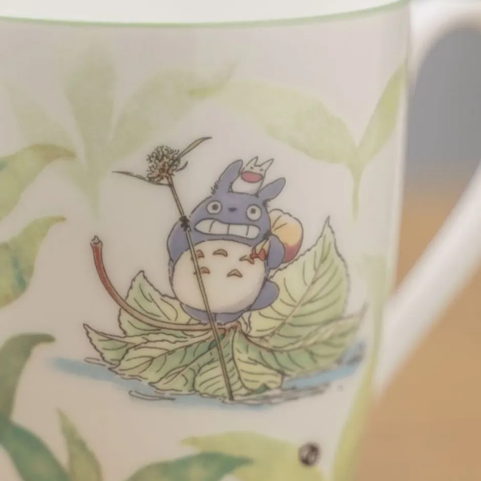 Maison Ghibli Kitchenware-Mug Totoro On A Leaf - My Neighbor Totoro