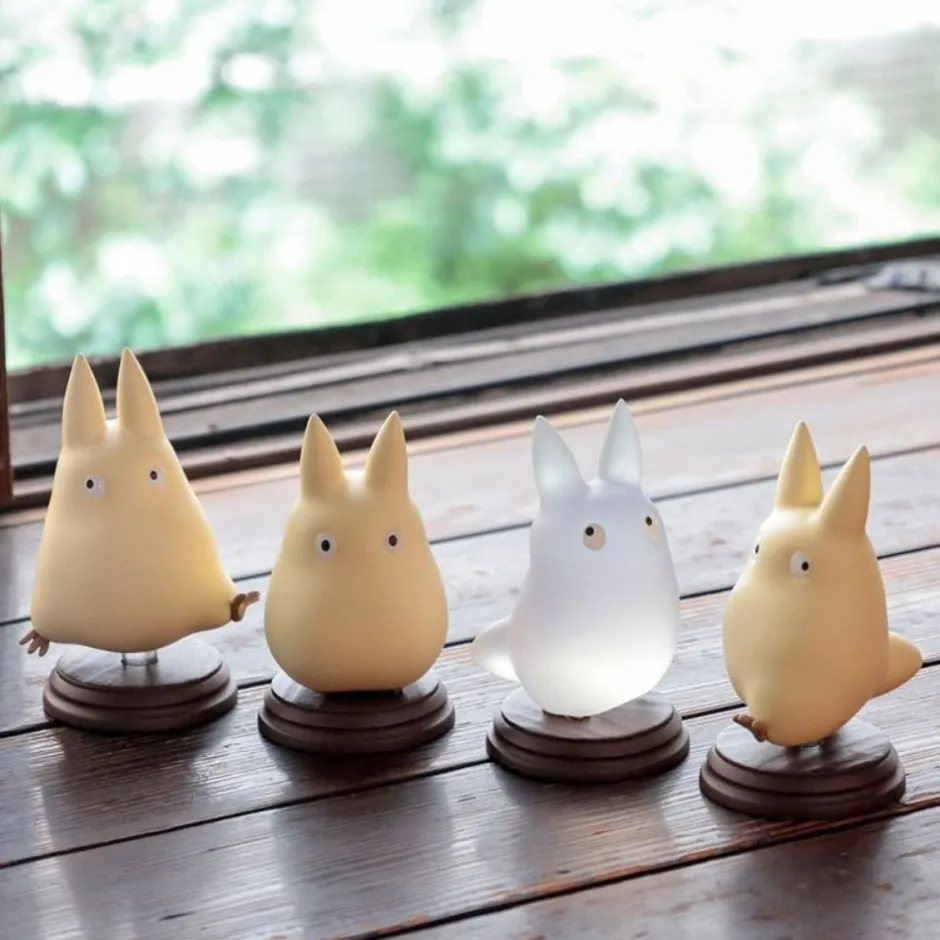 Maison Ghibli Statues-Small Totoro Standing Pocket Statue - My Neighbor Totoro